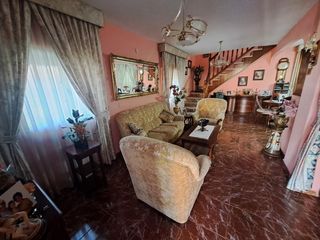 Casa adossada  Avenida salvador vicente