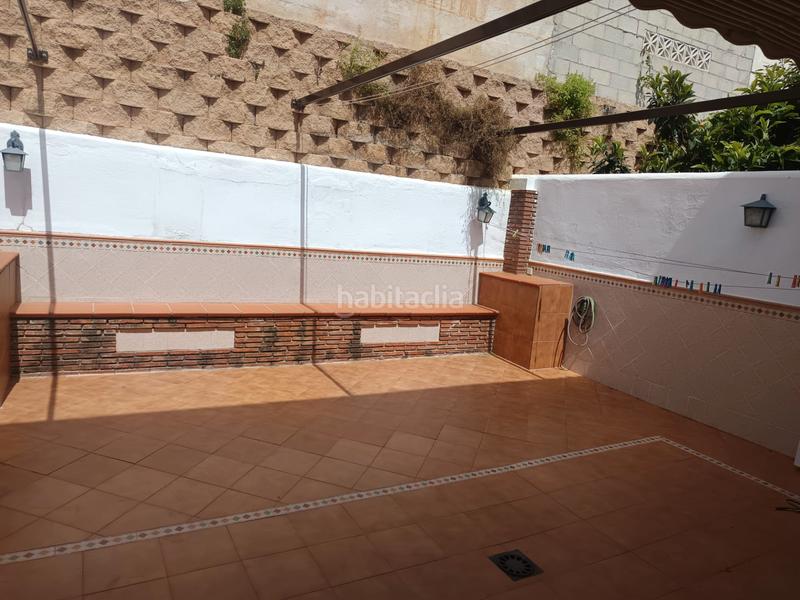 Foto 46d4d9ef-dd46-404d-a271-ff36da986007. Casa adosada en calle hierbamora 34 en Centro Benalmádena
