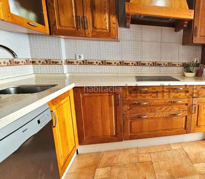 Foto 7c5a9339-ff30-49e8-ad8d-e879d5b4b4b1. Casa adosada en calle hierbamora 34 en Centro Benalmádena