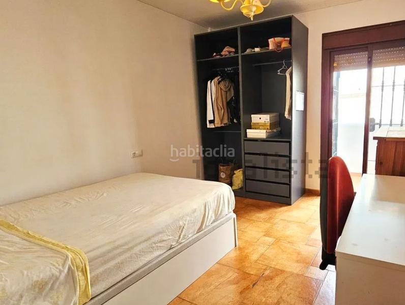 Foto fc709007-1467-4d71-858c-d236de1b0fa3. Casa adosada en calle hierbamora 34 en Centro Benalmádena