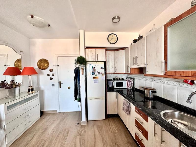 Foto 0f3b298c-efd1-400b-890f-17da5141f940. Alquiler apartamento en El Pinillo Torremolinos