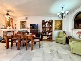Zweistöckige Wohnung in Parque de la Paloma