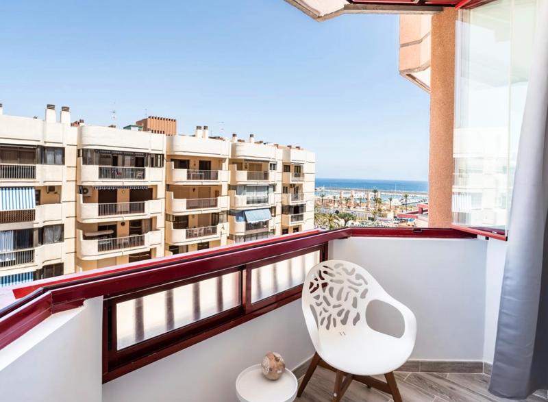 Foto bd712bbd-7c42-429e-a605-9f6859f2aba3. Studio avec piscine dans Puerto Deportivo Fuengirola