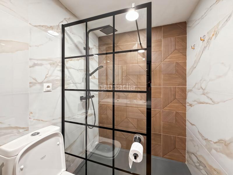 Foto 126f3c4e-d3c0-42c5-b20b-16d70e99aecd. Etagenwohnung mit pool in La Carihuela - Los Nidos Torremolinos