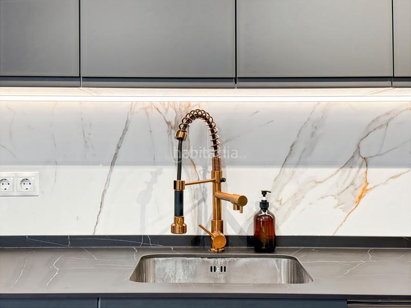 Foto 32509409-5ee4-473b-886f-e4e1a38b8851. Flat with pool in La Carihuela - Los Nidos Torremolinos