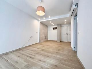 Appartement à Avenida gamonal 8b