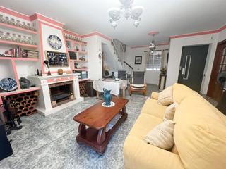 Chalet en La Carihuela - Los Nidos