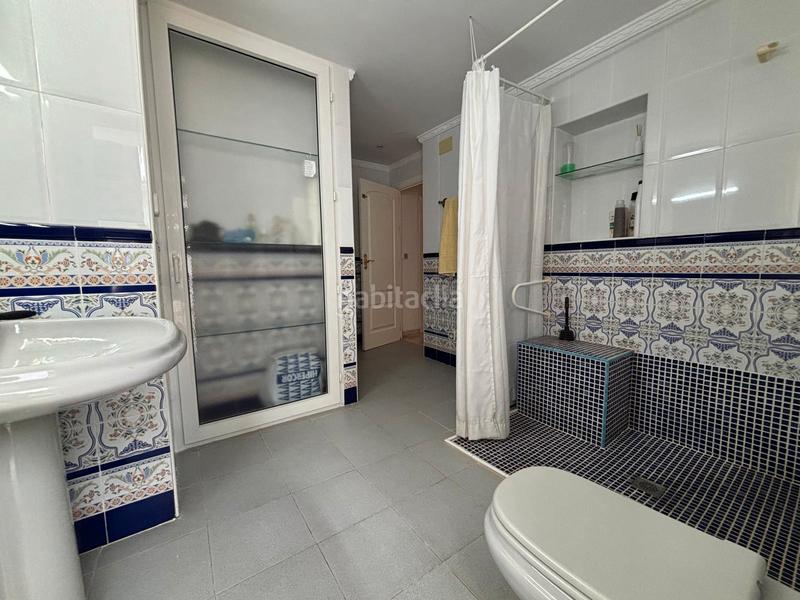 Foto c80df4f7-98d0-4050-8e48-fb4693ced70a. Chalet con piscina in Puerto Marina Benalmádena