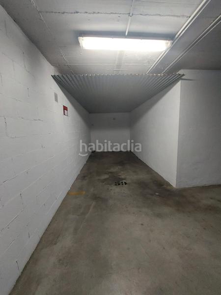 Foto 0ab1c880-84e4-4f36-a533-15dfeb7f2edb. Parking coche en Arroyo de la Miel Benalmádena