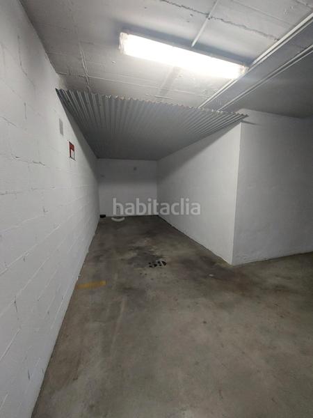 Foto c2ca2ea2-29c4-4795-b077-14de641c4e0d. Parking coche en Arroyo de la Miel Benalmádena