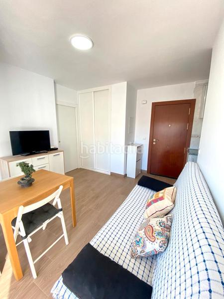 Foto 03049127-745d-4fd9-9282-6938e71c5681. Rent flat in calle las naciones 1 in Parque de la Paloma Benalmádena