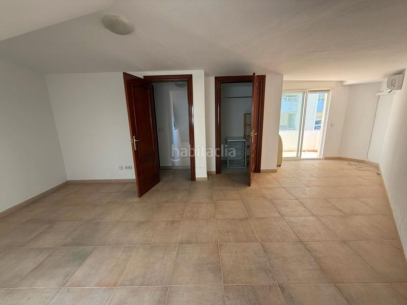 Foto af95ed38-2818-4052-adbd-e12ed6bd6f9f. Dachwohnung in Puerto Marina Benalmádena