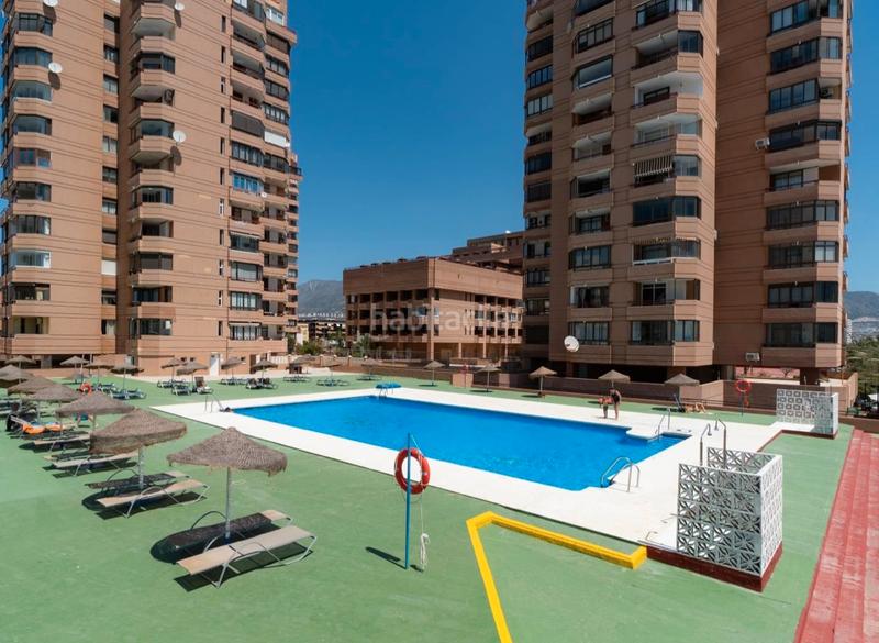 Foto e2e1fa85-6b5c-48d9-8376-04819e15320c. Estudi amb piscina a Puerto Deportivo Fuengirola