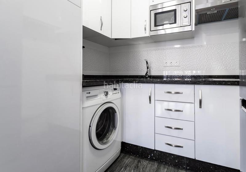 Foto 68a5f017-2ce1-417e-ba3c-ac786de5e579. Estudio en Puerto Deportivo Fuengirola