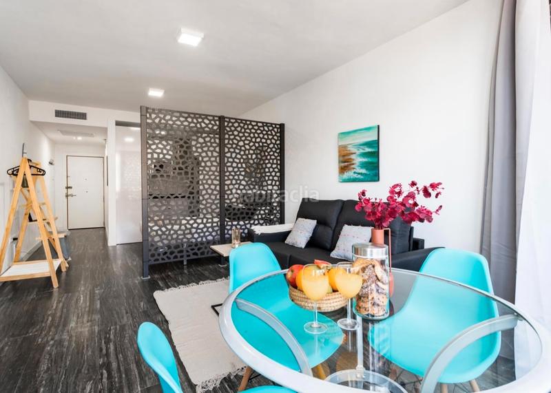 Foto dc33e4c2-9494-46cb-8802-cba59f74c9f7. Monolocale con piscina in Puerto Deportivo Fuengirola