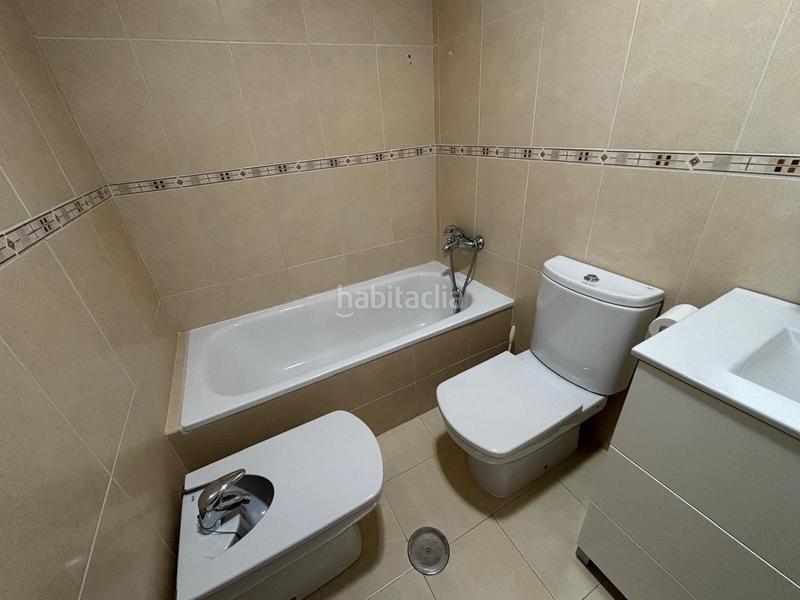 Foto c28092cf-727c-43cf-9c93-d50f1377d7ea. Planta baixa a calle muñoz seca 24 a Poniente Armilla