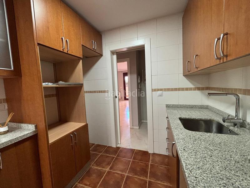 Foto c4e281ec-e0d1-47ff-8b1d-0963afe2a1b0. Planta baixa a calle muñoz seca 24 a Poniente Armilla