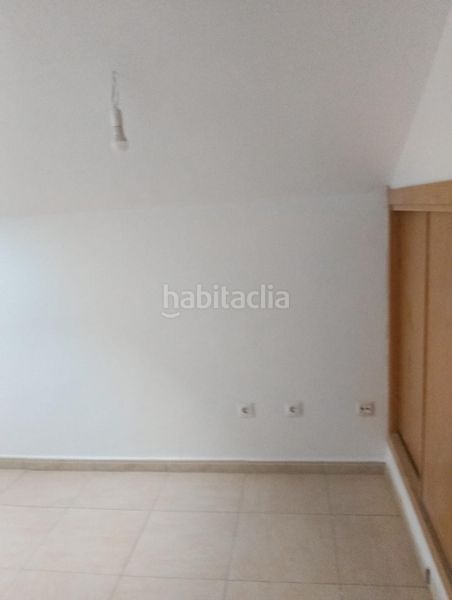 Foto 5458995e-ef6f-4cc1-b6ed-27ca547d8a08. Àtic amb calefacció aparcament a Magán