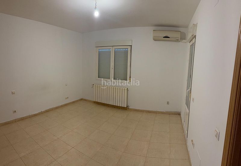 Foto 65a78707-55e0-48f2-b8d7-3b12b7926496. Casa aparellada amb calefacció aparcament piscina a Cedillo del Condado