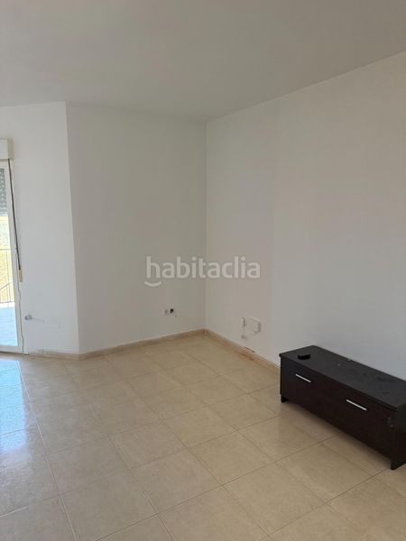 Foto 691f7551-21df-41ee-839b-443377a5c07d. Casa aparellada amb calefacció aparcament piscina a Cedillo del Condado