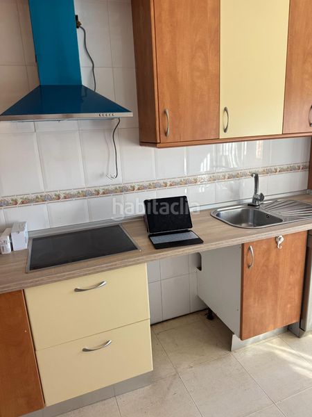 Foto b5fc1393-f22a-4d38-be21-4c331dc72a5f. Casa aparellada amb calefacció aparcament piscina a Cedillo del Condado