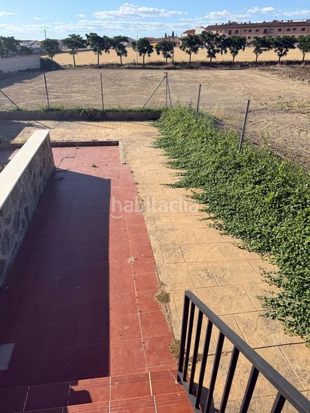 Foto cd15ae2f-e6cf-40e6-a0dc-3e5dcaf7ce0a. Casa aparellada amb calefacció aparcament piscina a Cedillo del Condado