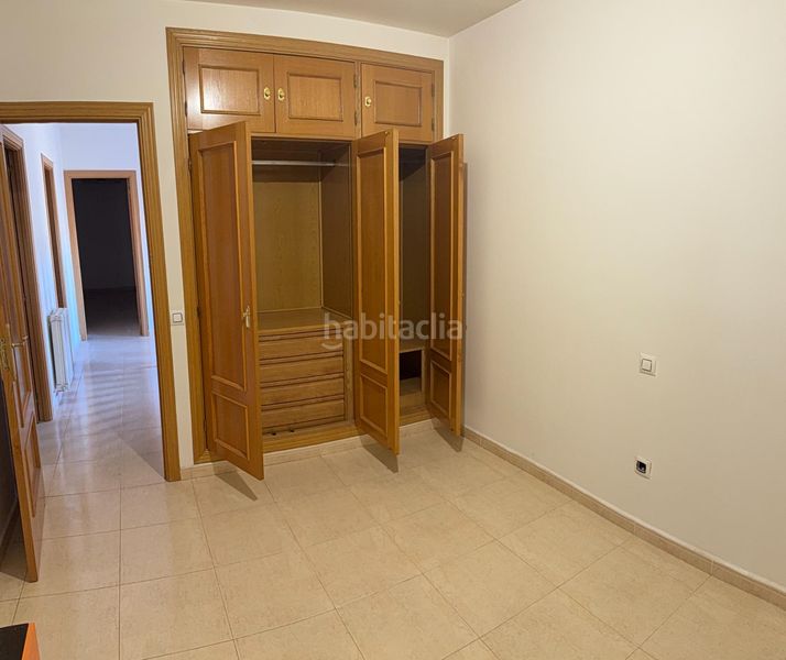 Foto d0ca22e3-e898-47c1-8e67-f9a426b4911d. Casa aparellada amb calefacció aparcament piscina a Cedillo del Condado