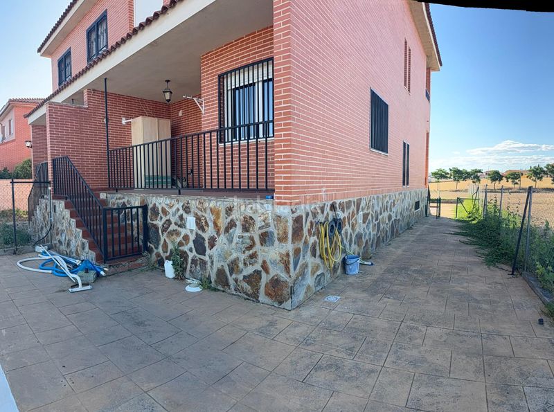 Foto eae5337f-a17e-4bd1-a5dc-9c6d3323b5f4. Casa aparellada amb calefacció aparcament piscina a Cedillo del Condado