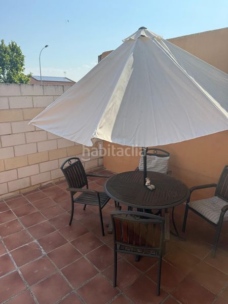 Foto d044a09d-39e7-4692-ac5a-e596cb99d0a2. Casa adossada amb aparcament a Olías del Rey