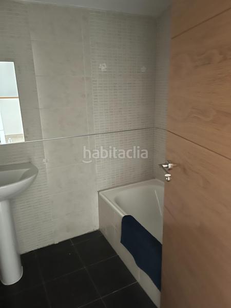 Foto 1e6e9ae1-e581-4630-8d25-b8bac533861d. Pis amb calefacció aparcament a Alameda de la Sagra