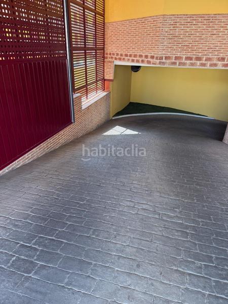 Foto e296670a-58aa-4117-bccf-a35274e48433. Car parking in Magán