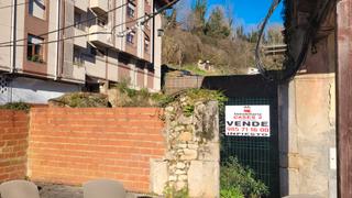 Terreny residencial a Calle león y escosura 9. Infiesto solar para vivienda familiar o profesinal