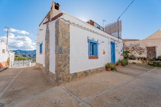 Masia  Calle jade. Una encantadora casa de pueblo en la reserva de cabo de gata