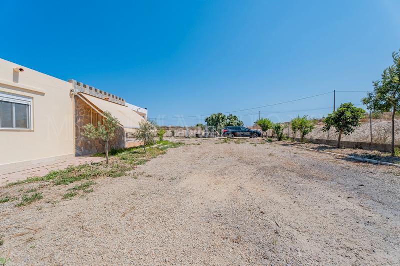 Foto bbe2bc24-e164-4fd1-8efb-368ca4336f4d. Masía un cortijo pintoresco independiente con terreno en burjulú en Cuevas del Almanzora