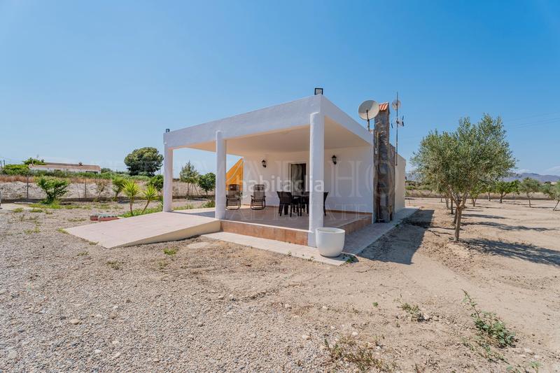 Foto d5bd742a-b392-435a-9c0d-627764bc5358. Masía un cortijo pintoresco independiente con terreno en burjulú en Cuevas del Almanzora