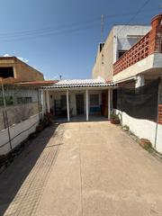 Chalet in Playa. Se vende chalet en la playa de burriana