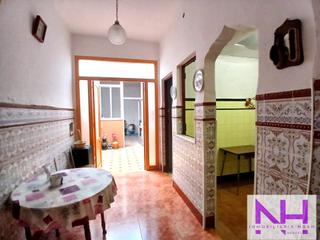 Casa en Centro. Casa céntrica  burriana 139.000  mercado central