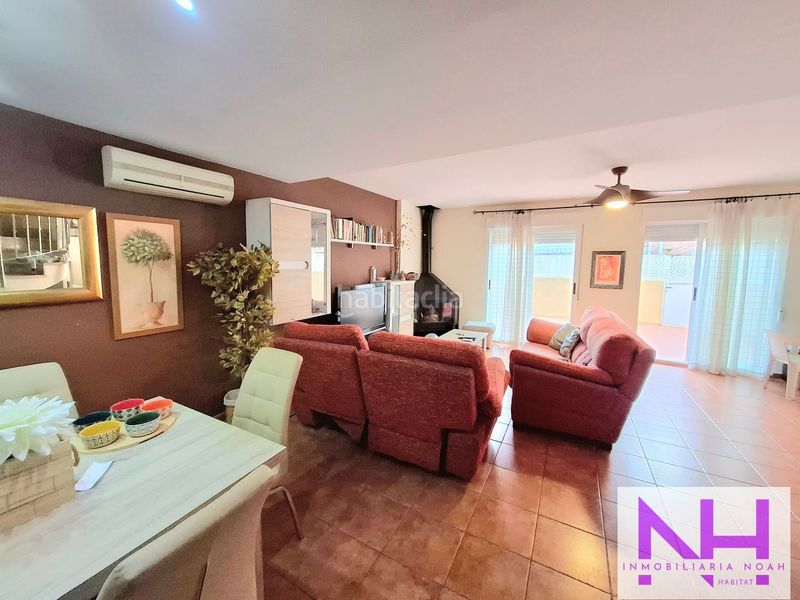 Foto 05ca1393-8de5-4a45-874e-b0a73842d20e. Chalet en Playa Burriana