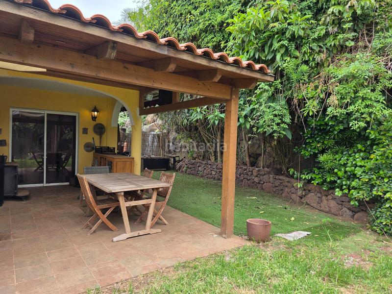 Foto 27f27517-07c0-4f98-bcfc-f00b3508c349. Chalet en venta precioso chalet con jardín soñado en la orotava en Orotava (La)