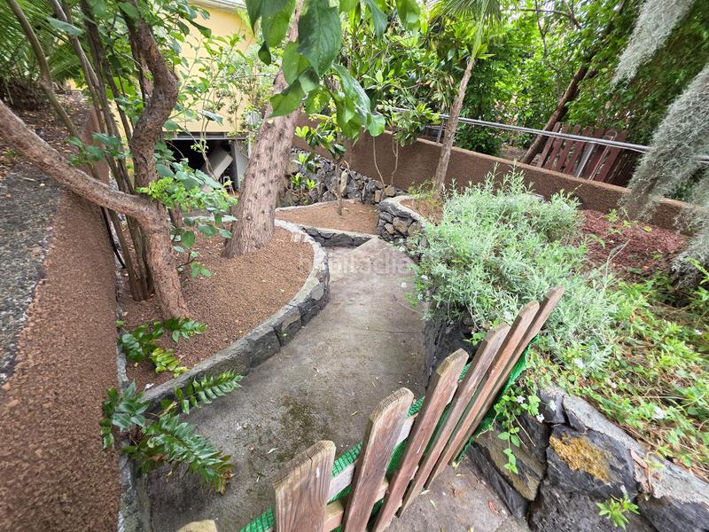 Foto b1149538-7b47-4c43-b3b8-b70de4169a91. Chalet en venta precioso chalet con jardín soñado en la orotava en Orotava (La)