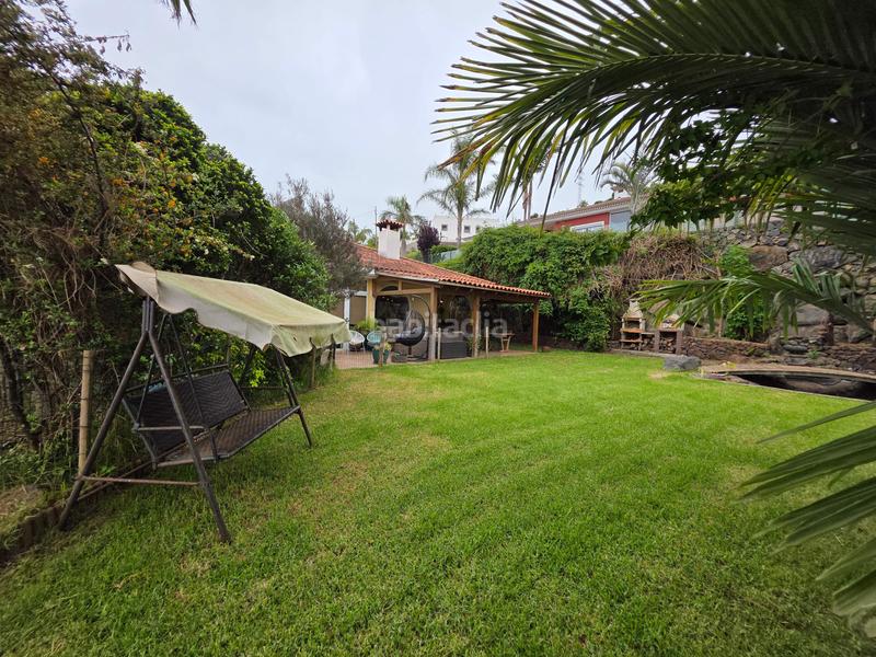 Foto b7754650-668e-4e59-b8e2-fb71859f6d0e. Chalet en venta precioso chalet con jardín soñado en la orotava en Orotava (La)