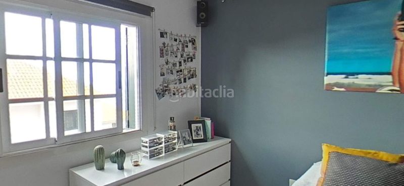 Foto 2594716f-94d9-4d6d-908d-14326864974d. Casa aparellada amb aparcament a Cuesta de la Villa Santa Úrsula
