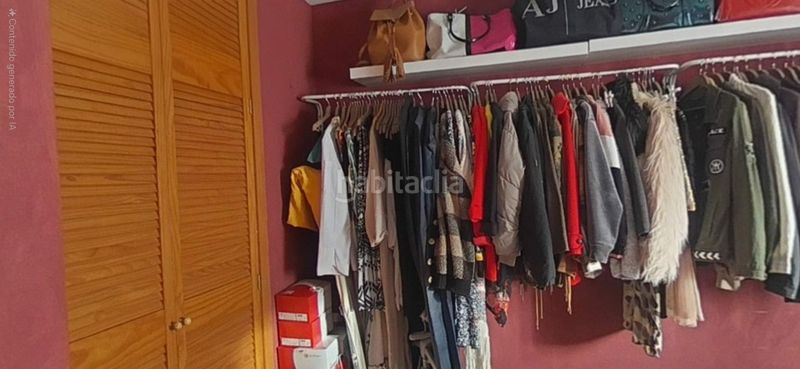 Foto a64a5d11-a24f-4d6a-8639-56276da2d0d5. Casa aparellada amb aparcament a Cuesta de la Villa Santa Úrsula