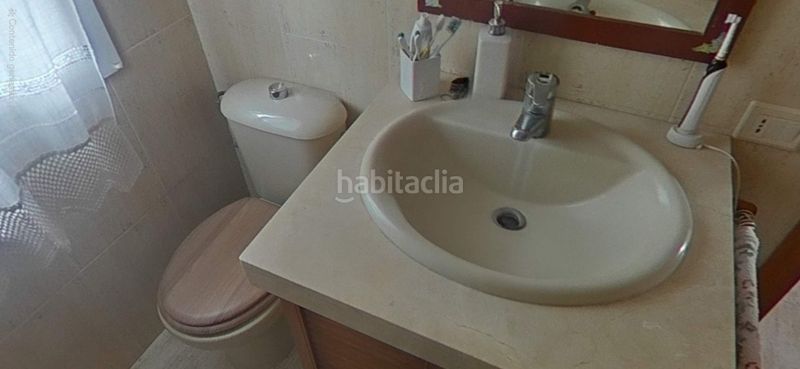 Foto a709b3ba-b695-46db-8da9-e6f70749864b. Casa aparellada amb aparcament a Cuesta de la Villa Santa Úrsula