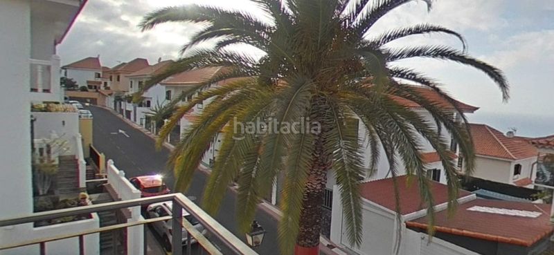 Foto b056ab2b-754a-48e1-b27d-607cc5012176. Casa aparellada amb aparcament a Cuesta de la Villa Santa Úrsula