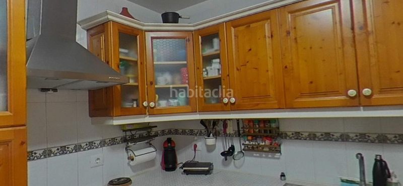 Foto e6d59022-bcf9-4342-b75b-df61926d8cca. Casa aparellada amb aparcament a Cuesta de la Villa Santa Úrsula