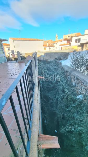 Foto f8f30db5-99a1-4e36-9cbf-75addcc24219. Casa adossada a calle esperanza 7 a Albocàsser