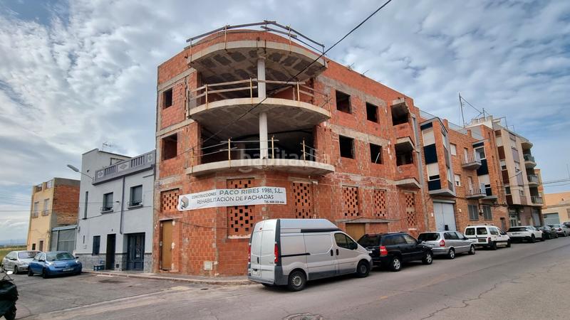 Foto ca5145ad-30e7-4358-b265-69842ef3ae2b. Edifici a carrer gabriel mir? 12 a Centro Burriana