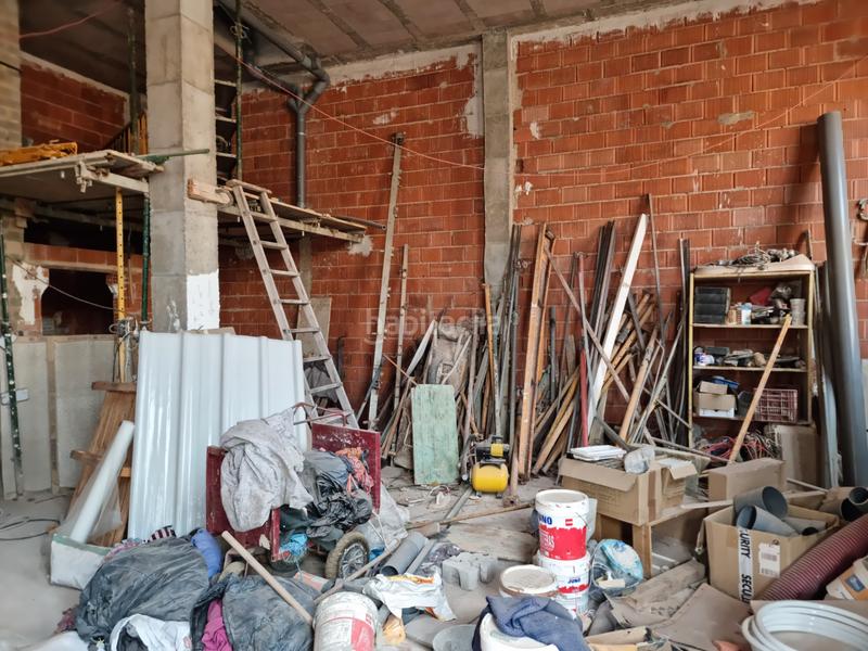 Foto 12a7b3d1-d3ac-4cdc-a1b6-26d83d169a07. Gebäude in carrer gabriel mir? 12 in Centro Burriana