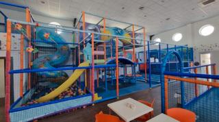 Local Comercial a Carrer de vila-real 3. Complejo de ocio infantil y salón de eventos